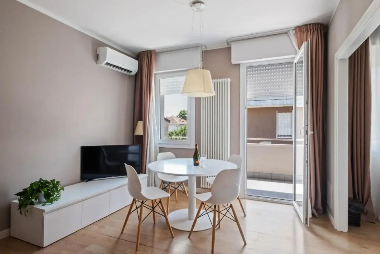 Porta San Giovanni Apartments 6