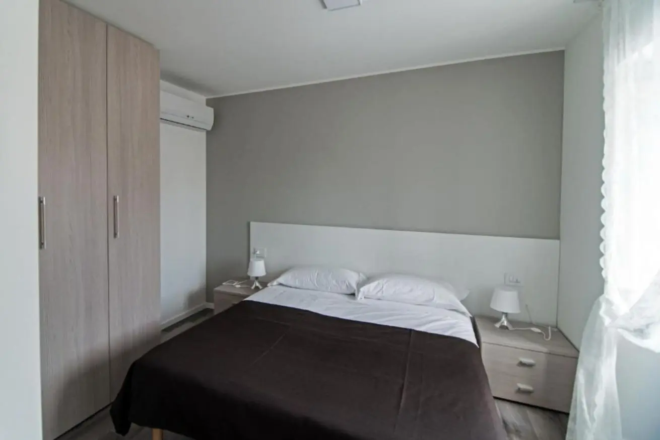 Appartamento con una camera da letto 3