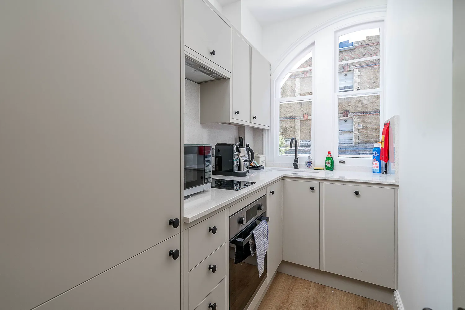 Oxford Circus Apartments 11