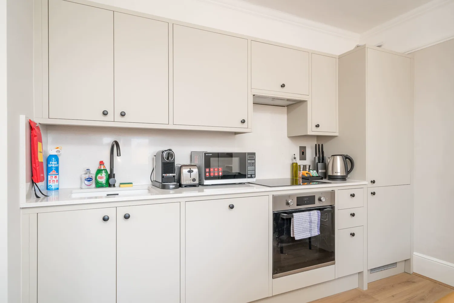 Oxford Circus Apartments 13