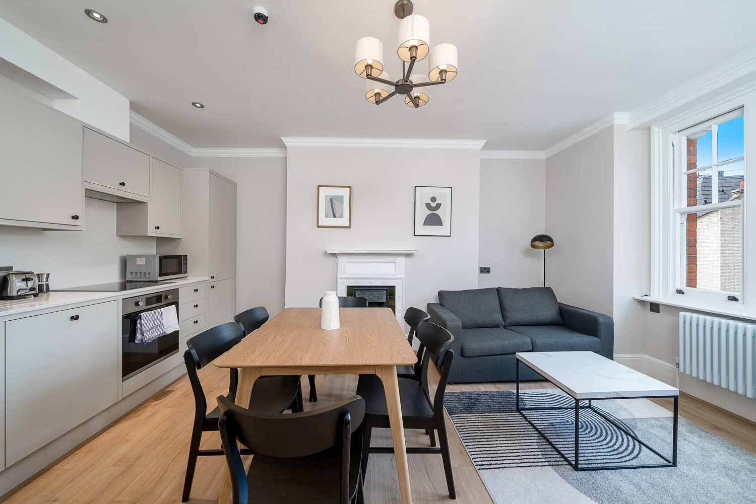Oxford Circus Apartments 8
