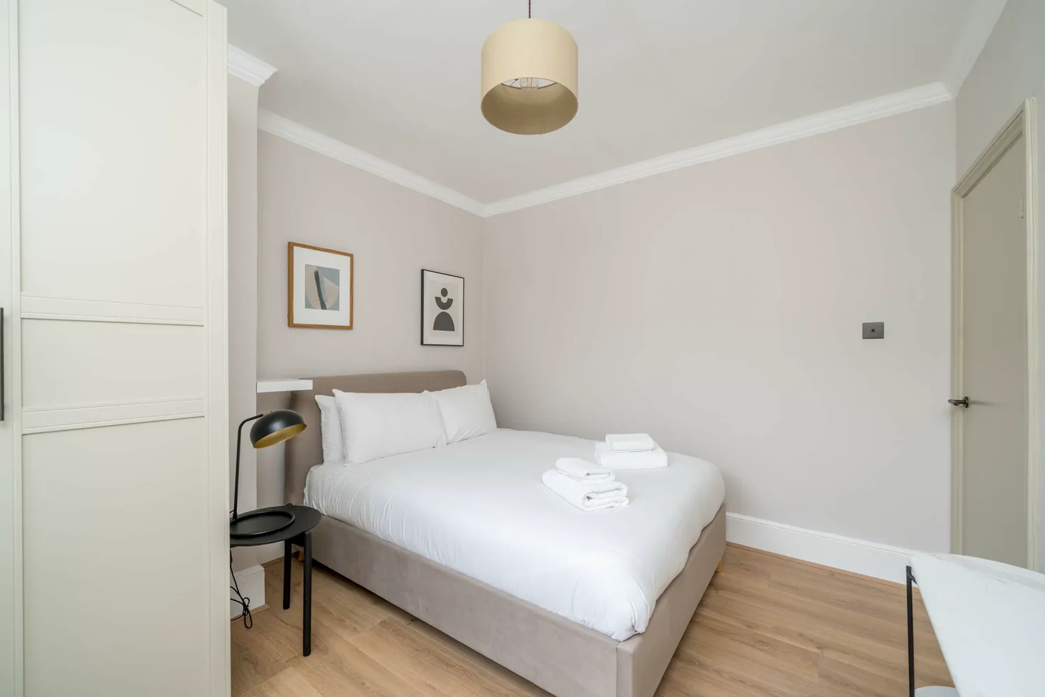 Oxford Circus Apartments 14