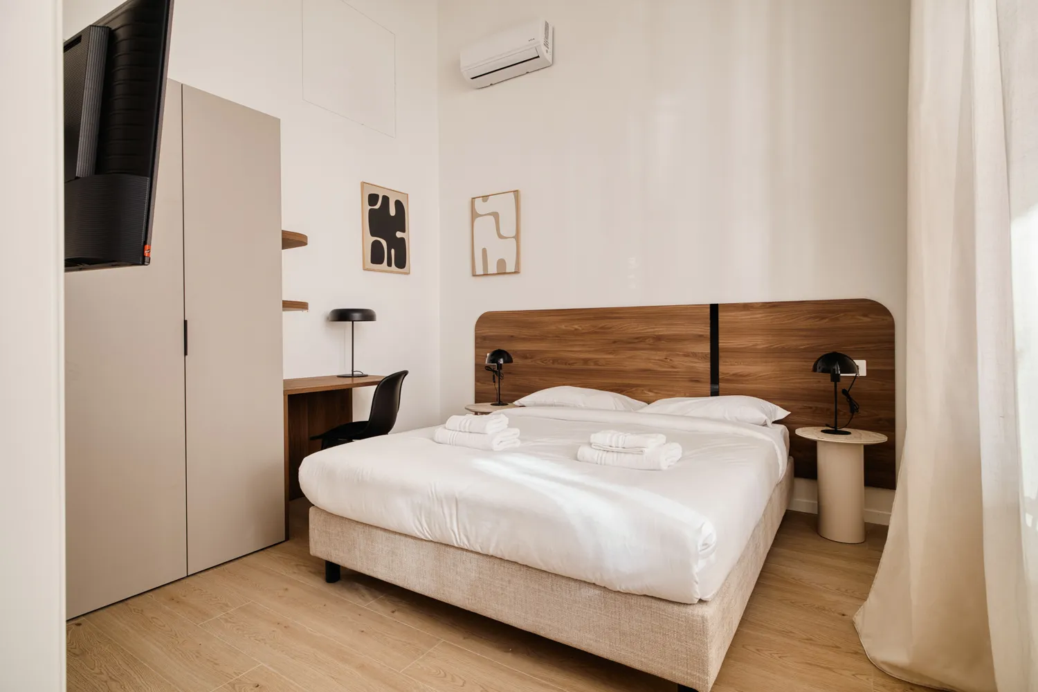 Modern 1-Bedroom Apartment 3