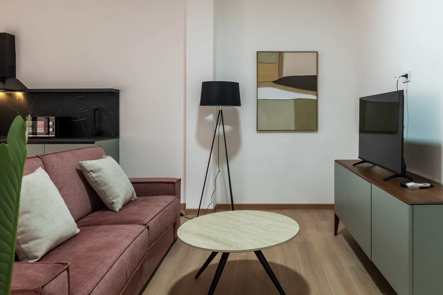 Standard 3-Bedroom Apartment 4