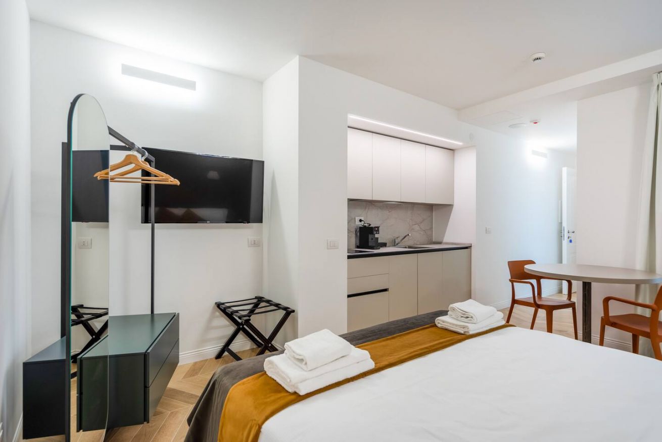 Internal Suite 3