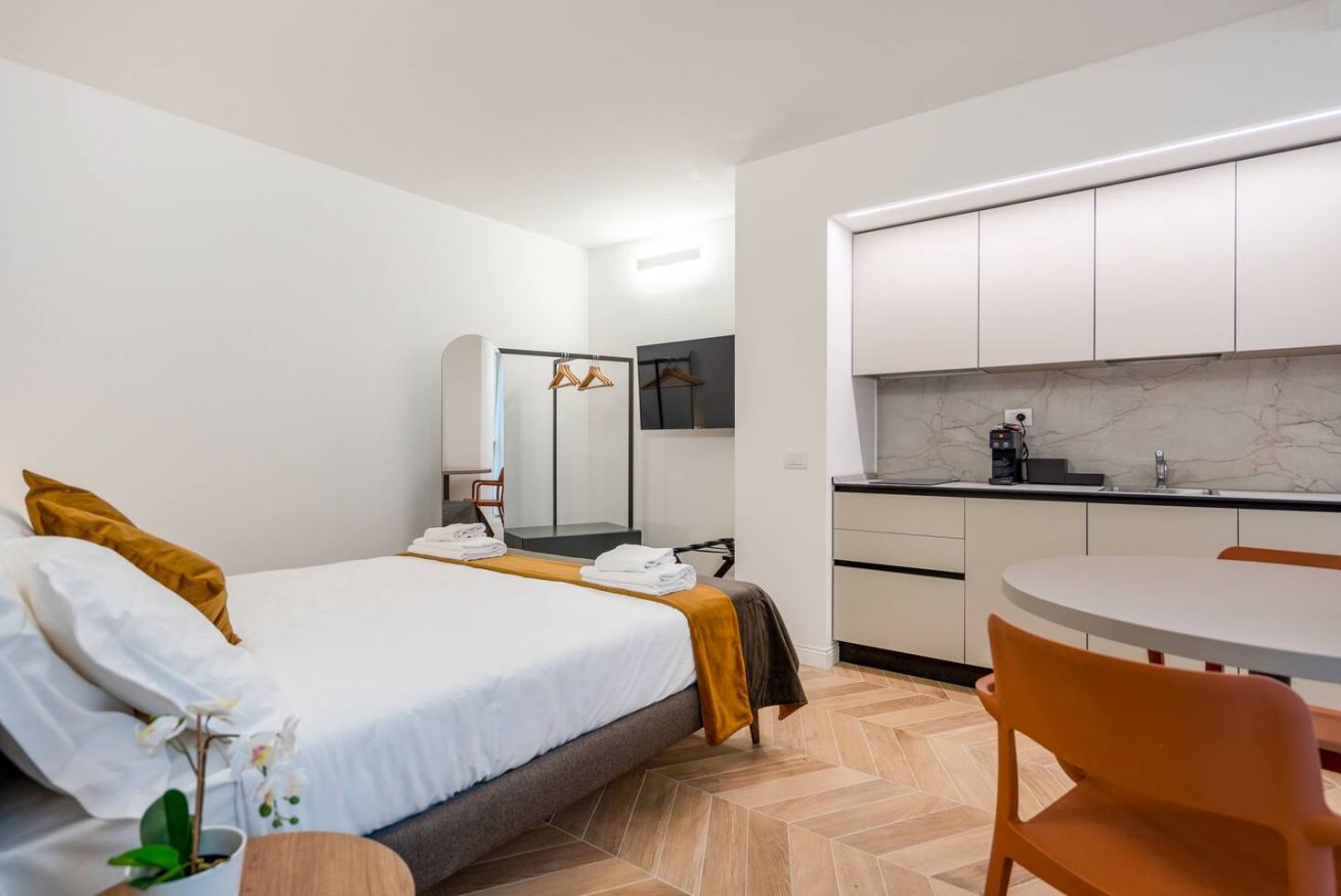 Internal Suite 4