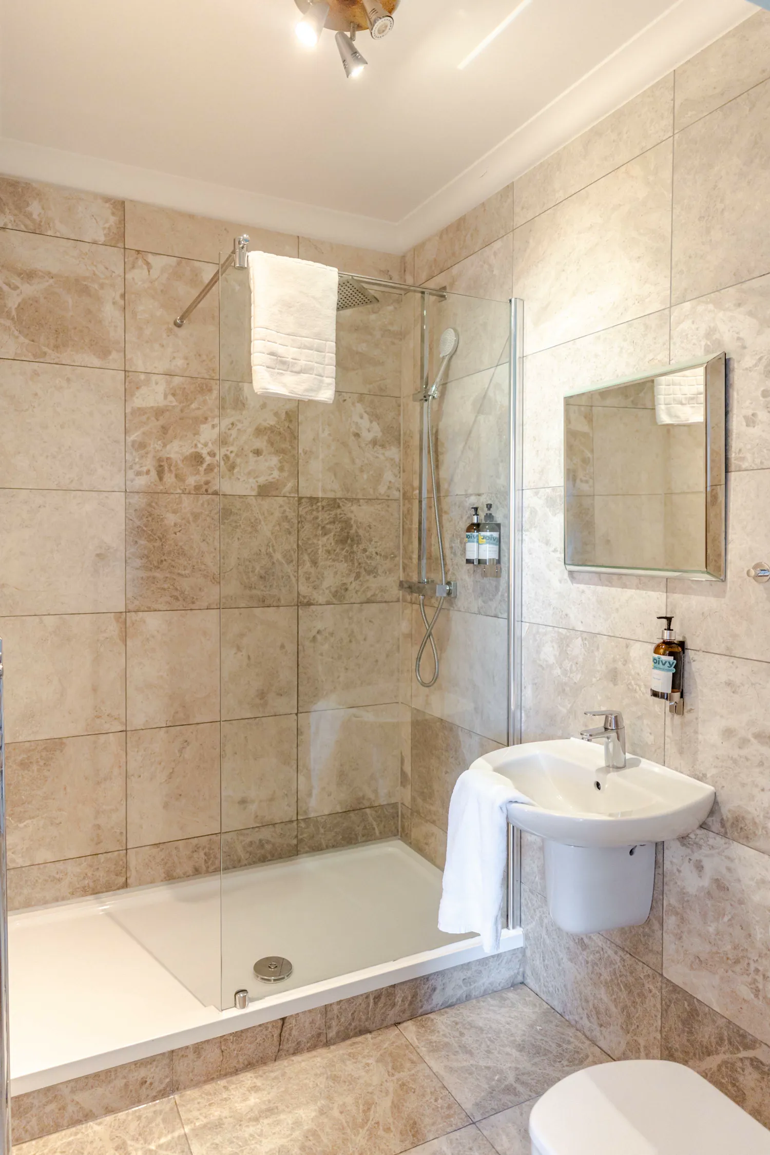 Royal Mile Apartments 22