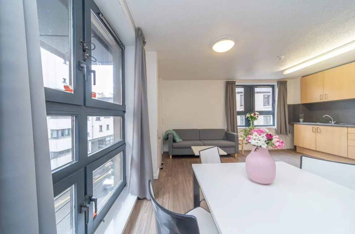 Kincaid Court 5