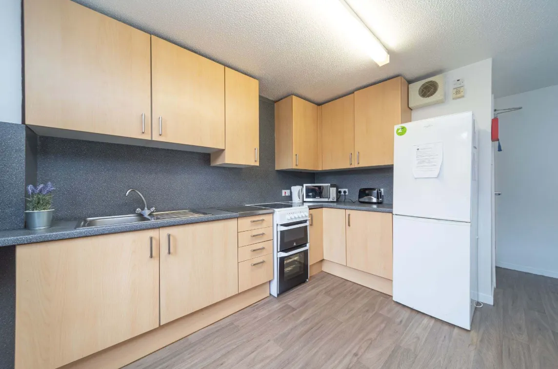 Kincaid Court 8