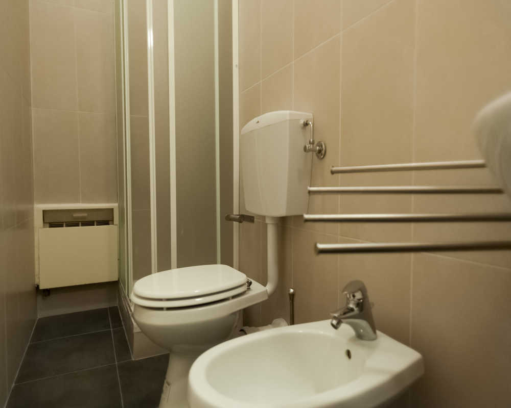 Chambre simple Bologne, 3 chambres, 18m² — photo 4