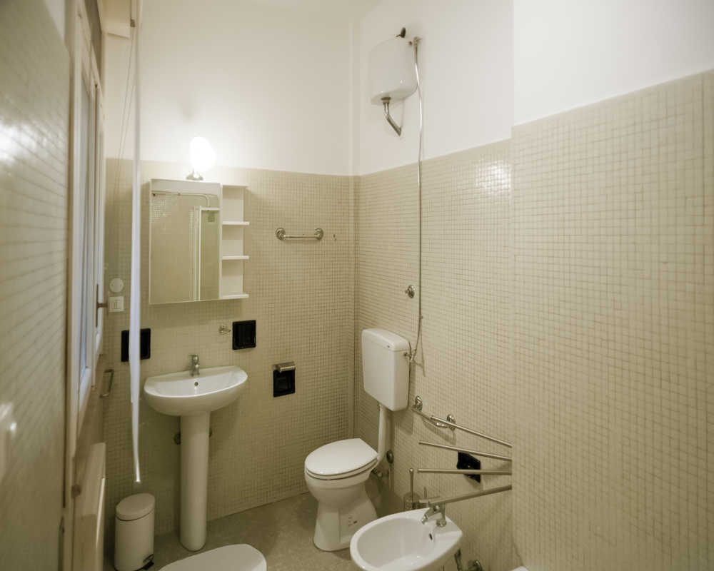Chambre simple Bologne, 3 chambres, 18m² — photo 9