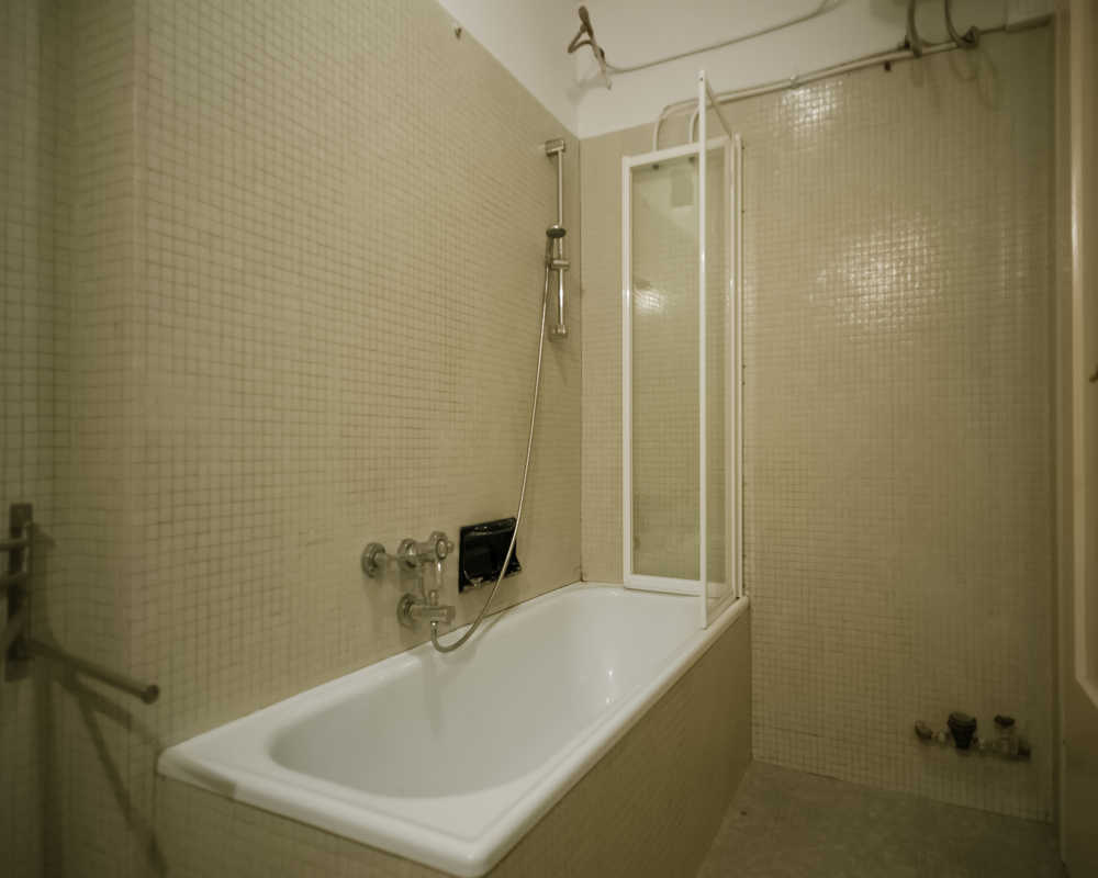Room in Bologna - Piazza Azzarita, Centro Storico - à Bologne