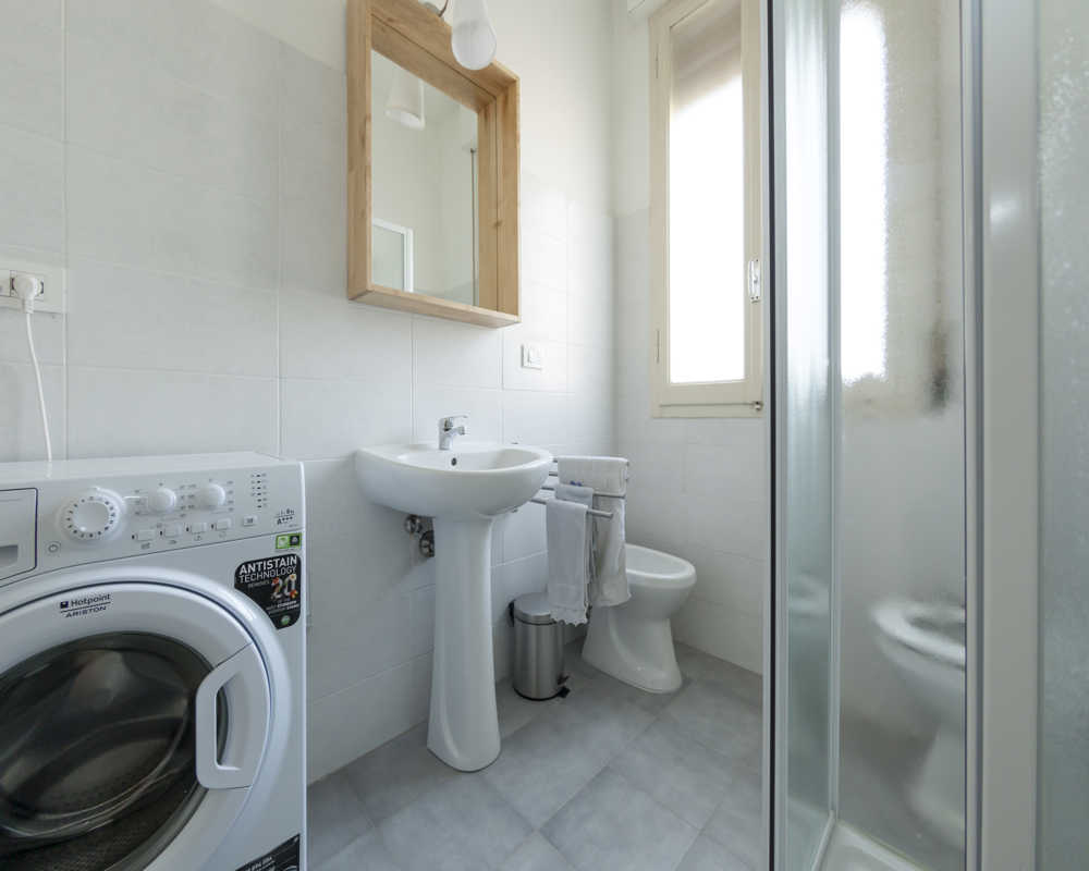 Single room Bologna, 4 beds, 17m² — photo 16