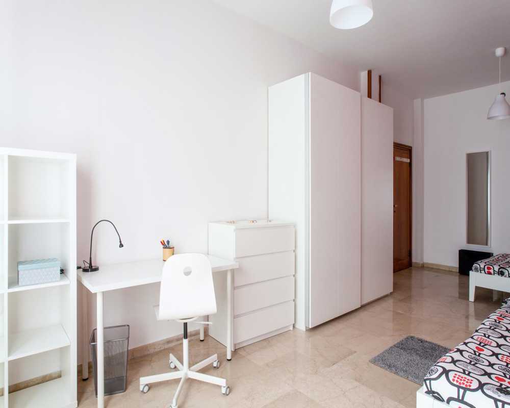 Chambre simple Bologne, 4 chambres, 31m² — photo 18