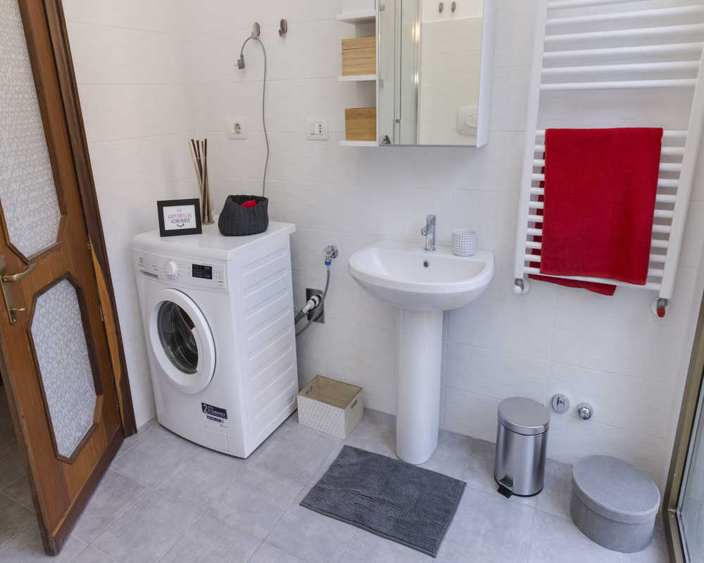 Chambre simple Bologne, 7 chambres, 13m² — photo 23