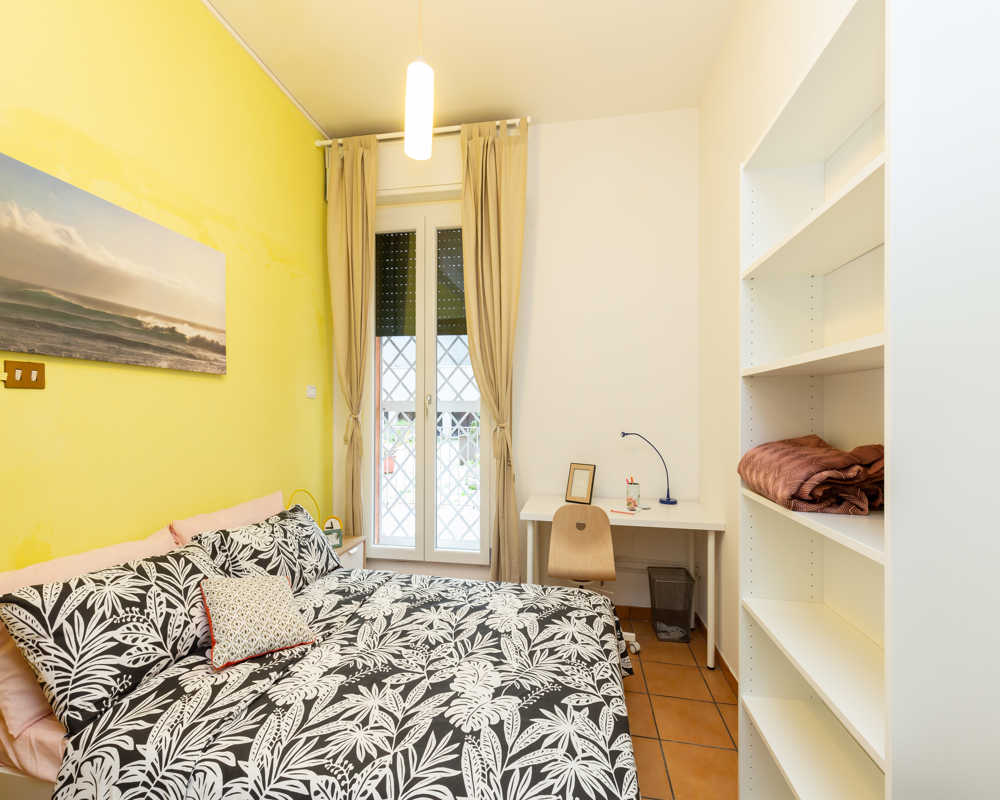 Image of room 1