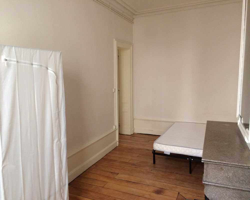 Image of room 1