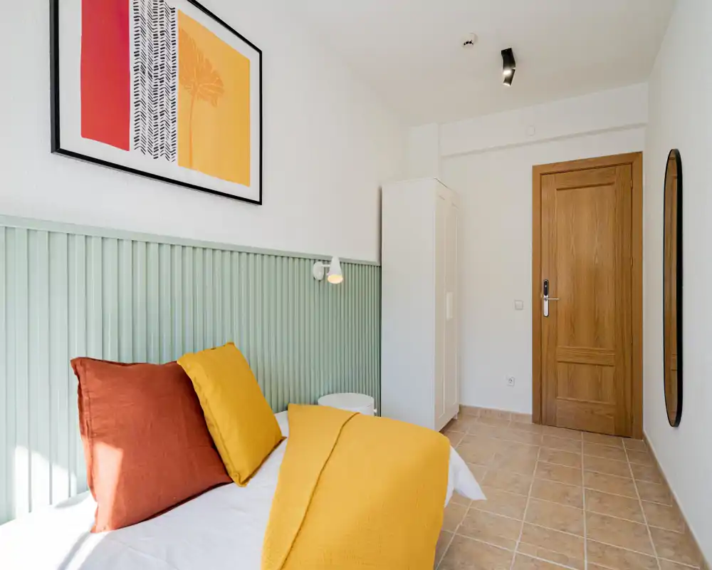No se puede identificar la habitación: la imagen está corrupta con bandas horizontales verdes que ocultan los muebles y detalles arquitectónicos.