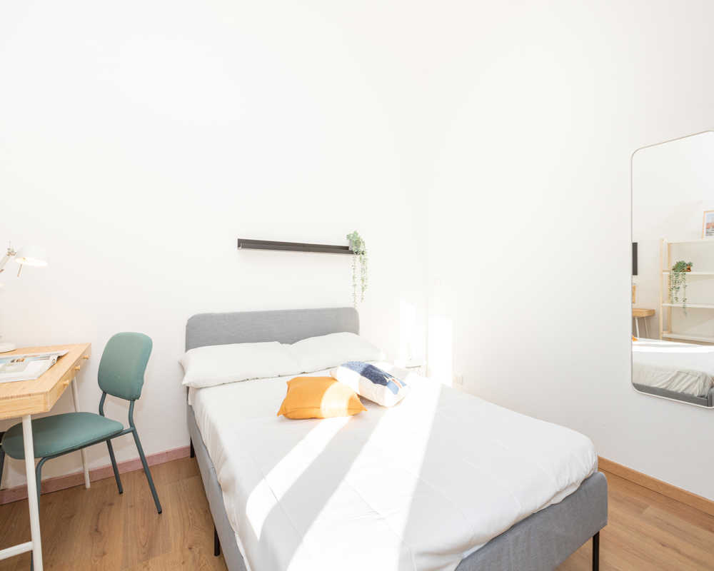 Single room Milano, 5 beds, 14m² — photo 32