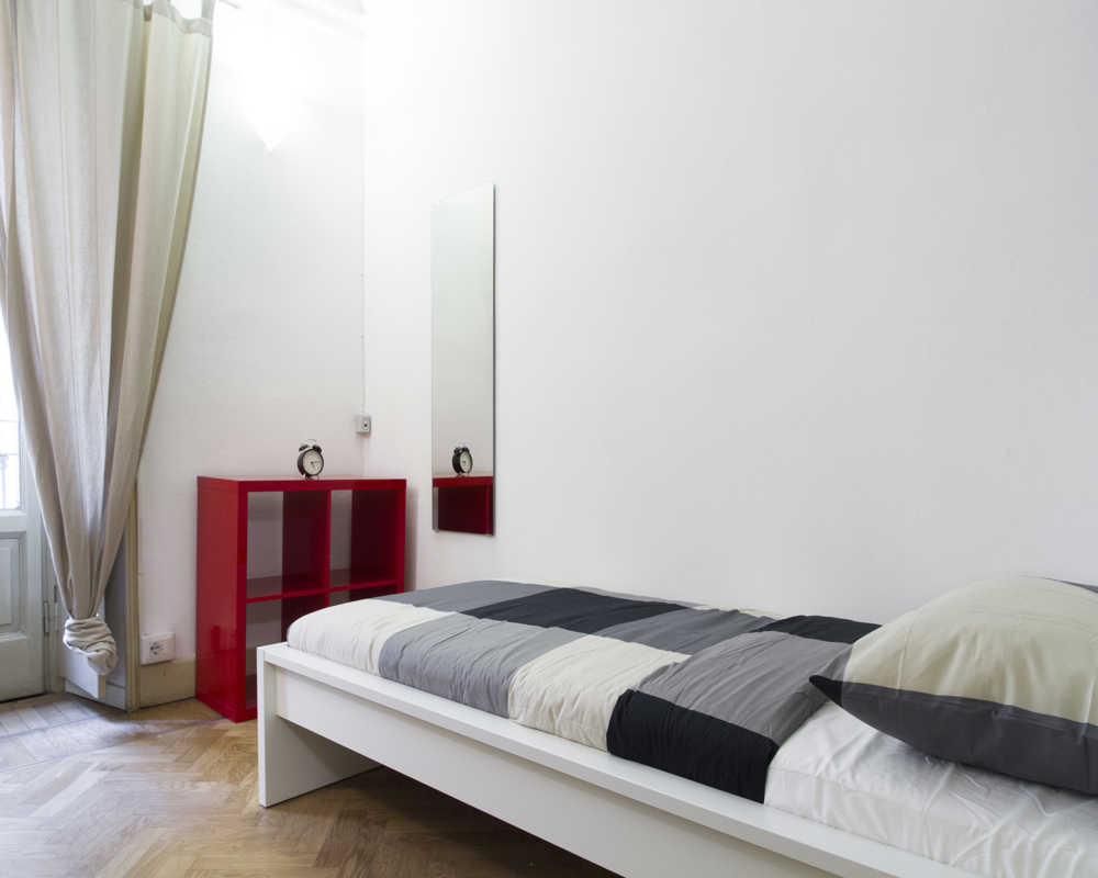 Single room Milano, 4 beds, 12m² — photo 3