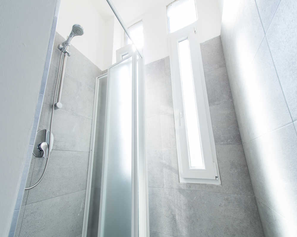 Chambre simple Milano, 7 chambres, 10m² — photo 9