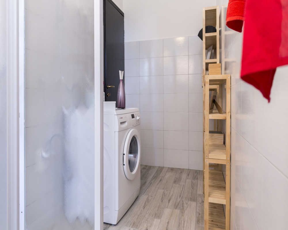 Single room Cesano Boscone, 3 beds, 17m² — photo 26