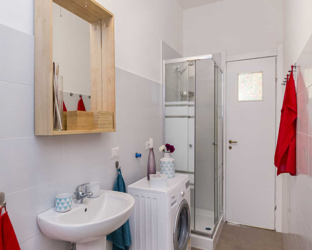 Single room Cesano Boscone, 4 beds, 19m² — photo 36