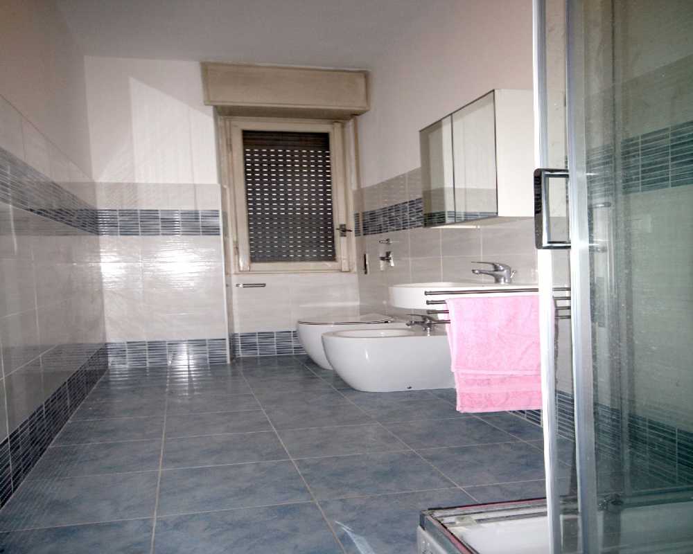 Single room Milano, 5 beds — photo 29