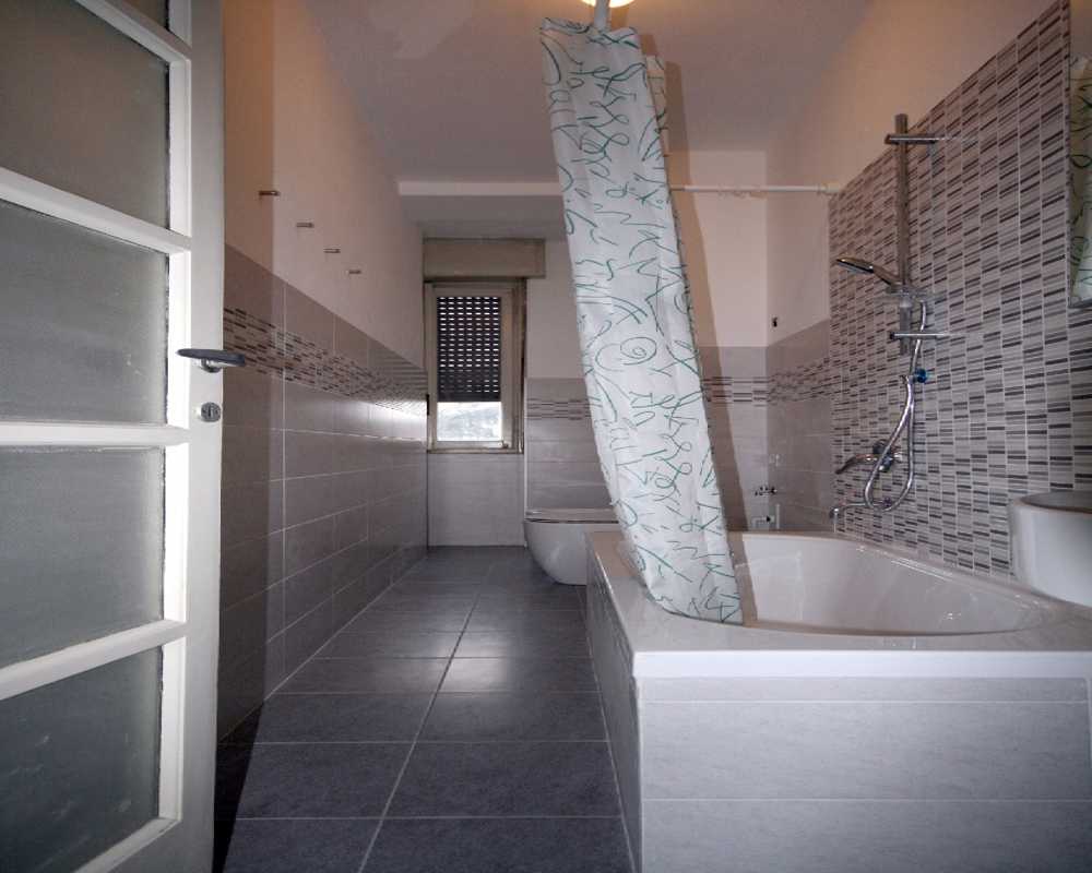 Single room Milano, 5 beds — photo 28