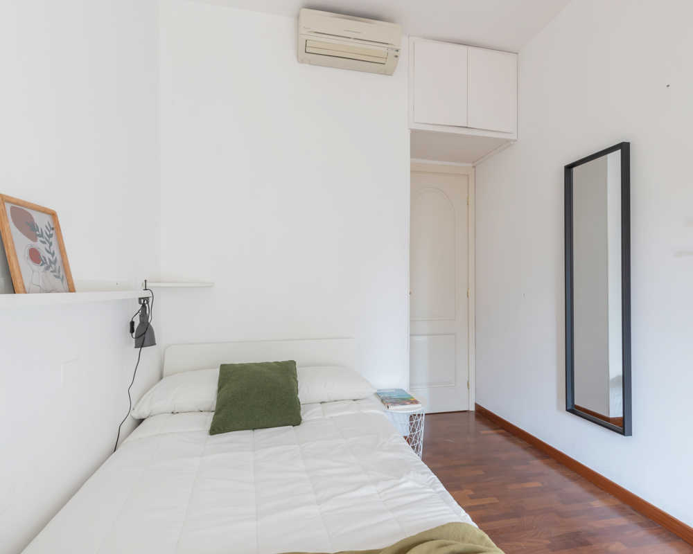 Single room Milano, 6 beds, 15.76m² — photo 10