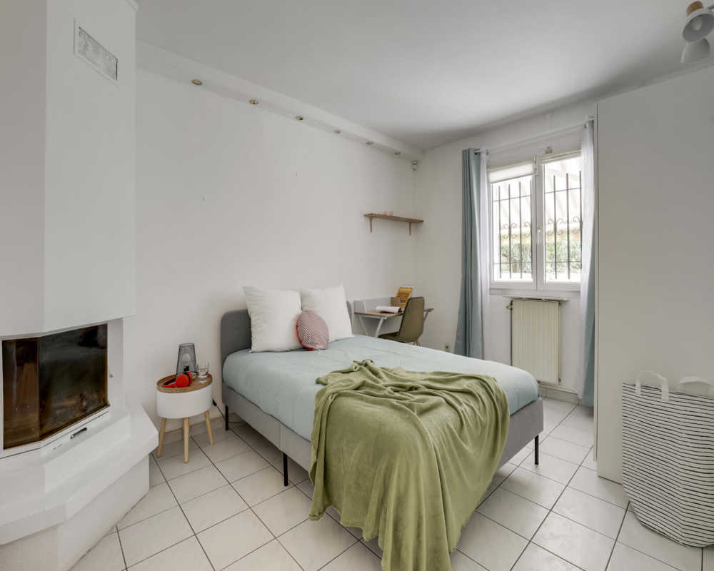 Image of room 1